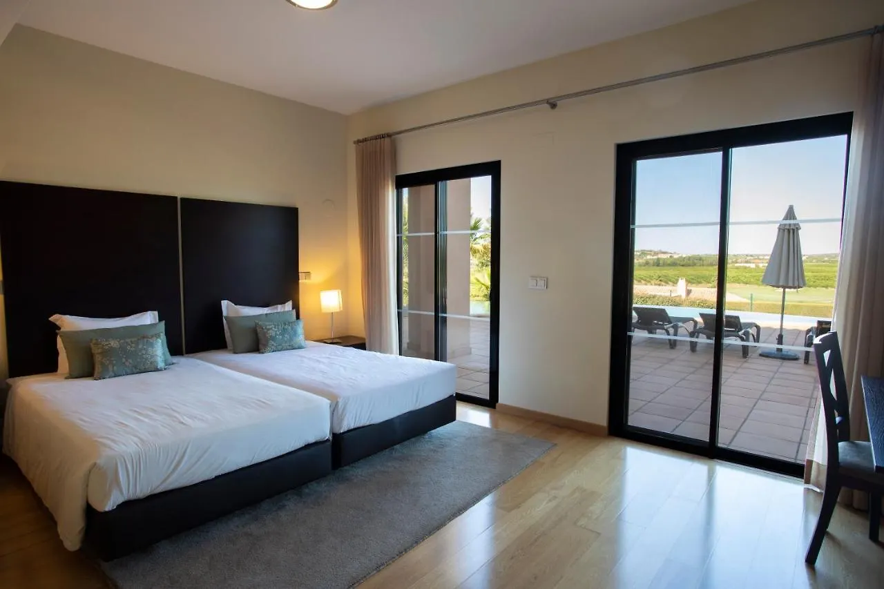 Amendoeira Golf Resort Armação de Pêra 4*,  البرتغال